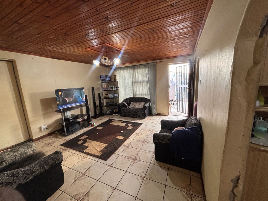 3 Bedroom Property for Sale in Electric City Western Cape